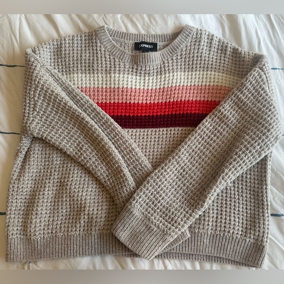 Express Cropped Chenille Crewneck Sweater - Picture 6 of 12